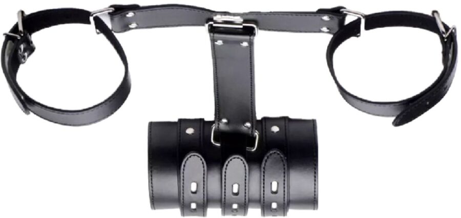 Armbinder harnas van kunstleer met gespen