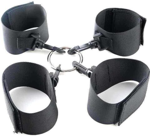Bondage set hand- en enkelboeien met centrale ring